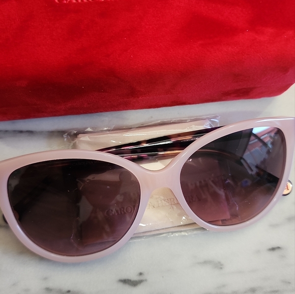 NEW Authentic Carolina Herrera Pink Frame Cat Eye Sunglasses - Picture 1 of 5